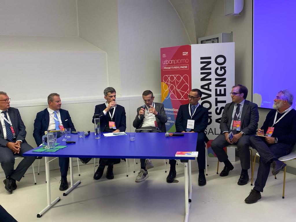 A <a href="/urbanpromourbit/">Urbanpromo</a>, <a href="/marcomarcatili/">Marco Marcatili</a> di Nomisma ha partecipato all’evento “Il futuro delle città: rigenerazione urbana e case green” analizzando opportunità e criticità della transizione energetica nell'edilizia nazionale, anche alla luce della futura direttiva UE. È emerso che: