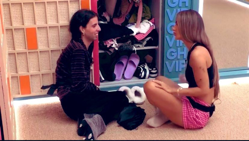 SerpientePink's tweet image. TODOS TENEMOS CLARO QUE LOS REPESCADOS TIENEN QUE SER ALBERT Y PILAR ? 
#GHVIP9N #GHVIP10N #ghvipgala9 
#RepescaAlbert #repescapilar #repescapilar10n