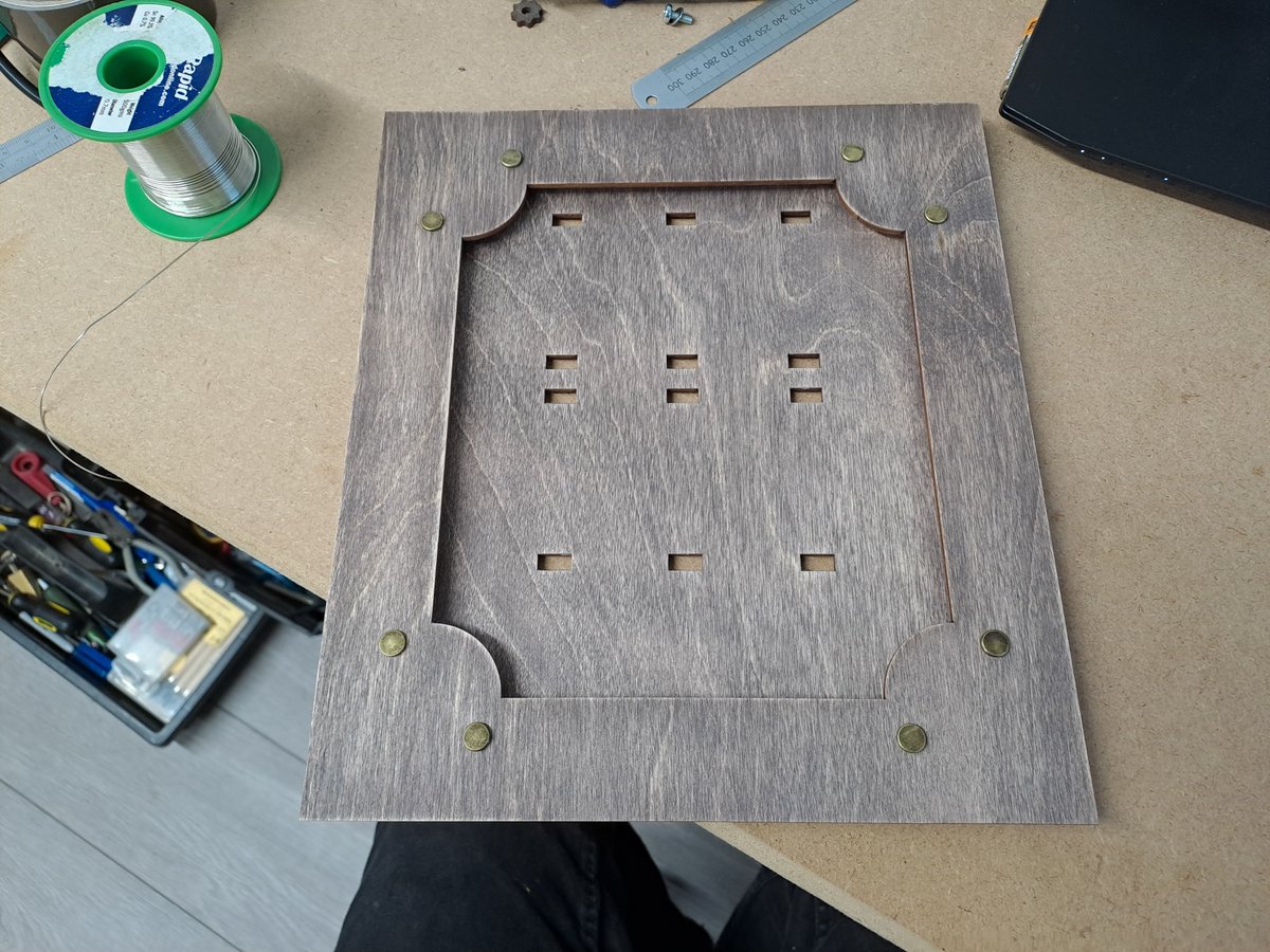 msraynsford's tweet image. The base of the next compartment. All seems correct.
#makevember