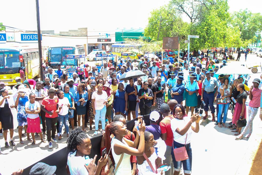 SAYWHATOrg's tweet photo. 1/4 Drug and Substance Abuse has become a pandemic among young people in Zimbabwe which needs collective action to eradicate. Today, SAYWHAT conducted a drug and substance abuse Awareness campaign in Masvingo. https://t.co/nMB2eLDNFQ