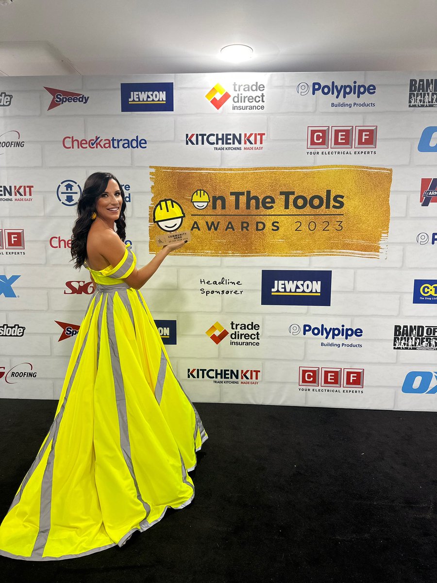 corerecltd's tweet image. Well, she couldn’t wear the orange one again could she! 😜

Proud of Kelly Cartwright winning the Community Hero Award at the @onthetoolstv Awards last night 👏🏼

Can we take a minute to appreciate the dress… WOWZER 🤩

#highvisdress #onthetools