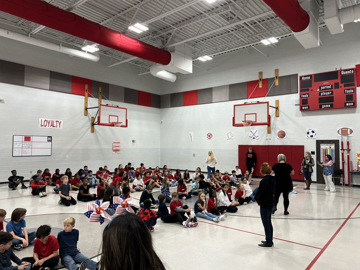 MrsBakerNCE's tweet photo. It’s almost time for the Veteran’s Day performance! #5thGrade #NCExcels https://t.co/KVAFeWpXSy