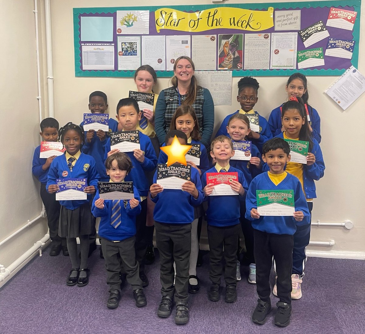 Well done to our wonderful stars for receiving the #HTAward. Keep up all the hard work 🌟⭐️💫🌟⭐️
#StarOfTheWeek