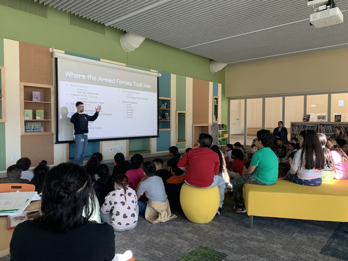 Thank you to Mrs. Evangelista’s husband for coming in and speaking to our 4th graders about what it means to be a veteran! <a href="/RhodesSD845/">RhodesSD845</a> #rhodeskidscan 

Gracias al esposo de Mrs. Evangelista por venir y compartir sobre que significa ser un veterano! #rhodessipuede