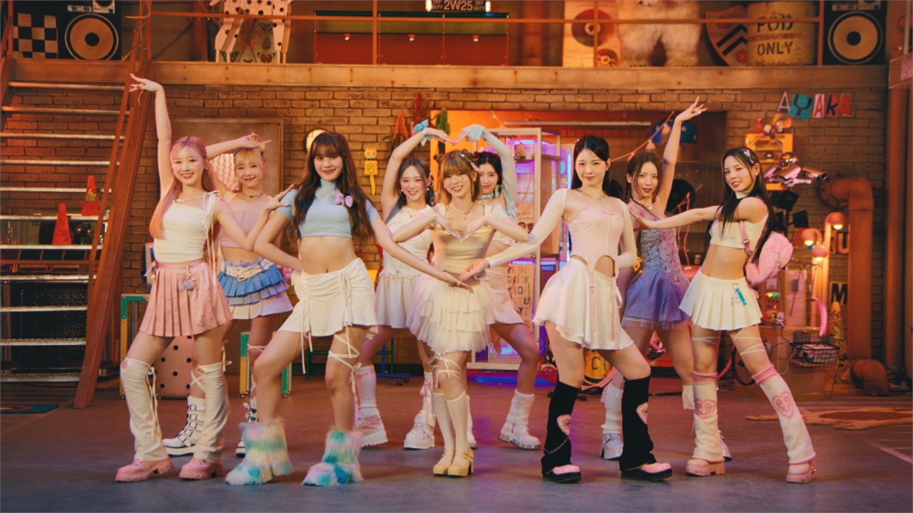 NiziU on X: "NiziU(니쥬) "HEARTRIS" Performance Video 💗 https://t.co/VdszVSqzXY #NiziU #니쥬 #PressPlay #NiziU_PressPlay #HEARTRIS #NiziU_HEARTRIS #니쥬_PressPlay_한국데뷔 https://t.co/SlV10kRifs" / X