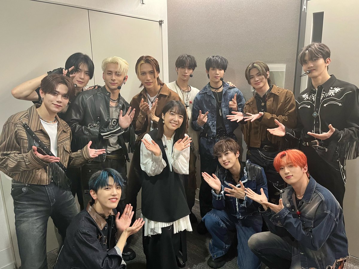 official__INI's tweet photo. ミュージックステーション
2時間スペシャルにて
#上白石萌音 さんと📸

ありがとうございました！
 
#Mステ #INI https://t.co/PjjiNjafoT
