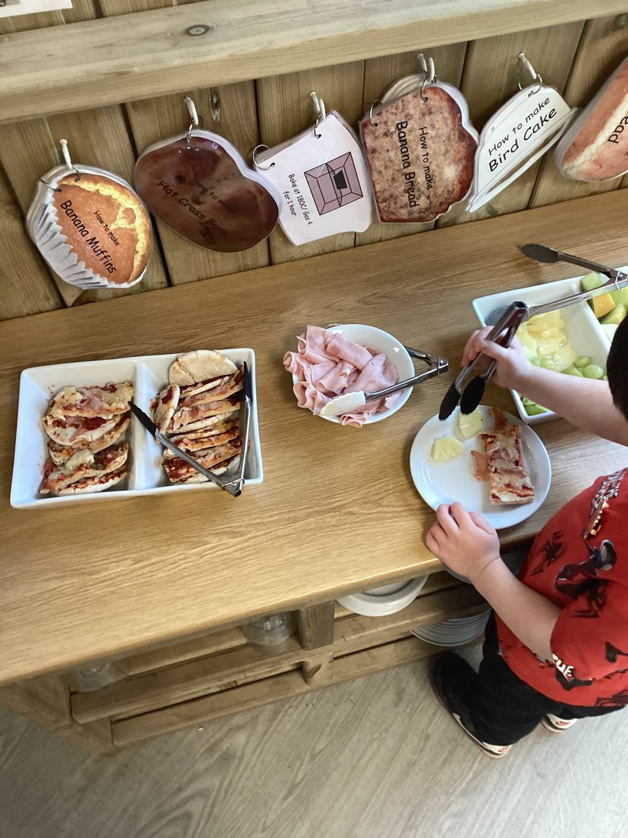 inchlairELCC's tweet photo. Today some of the children made pizza. We had it for afternoon snack. A- “I love pizza” J - “I can do it” 🍕 #autonomouslearners #unityandconnectedness #marvellousmeals https://t.co/yLJv9Lcq9C