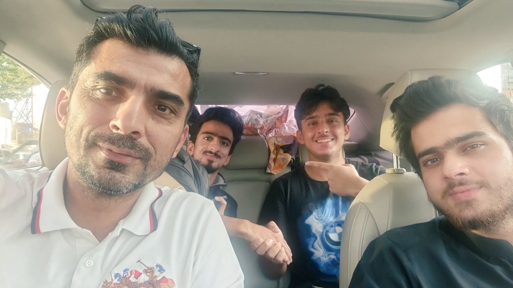 Yasir_HameedQ's tweet image. Off to Lahore #PAKvsENG #WorldCup23 transmition #DunyaNews