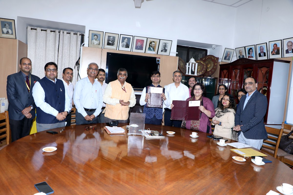 Lady Hardinge Medical College & Smt. S.K. Hospital, Delhi has signed MOU with NFSU, Delhi Campus on 10th Nov.'23 to collaborate for enhancement of clinical training and research in the field of mental health. Prof. Purvi Pokhariyal CD-NFSU & Dr Subhash Giri, Dir. LHMC signed MOU.