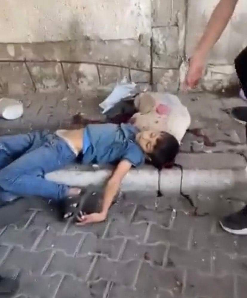 MokhtalatOff's tweet image. اللهُمّ إنا نبرأ إليك من كل يد كان في مقدورها أن ترفع عنهم ولم تحاول

حسبنا الله ونعم الوكيل