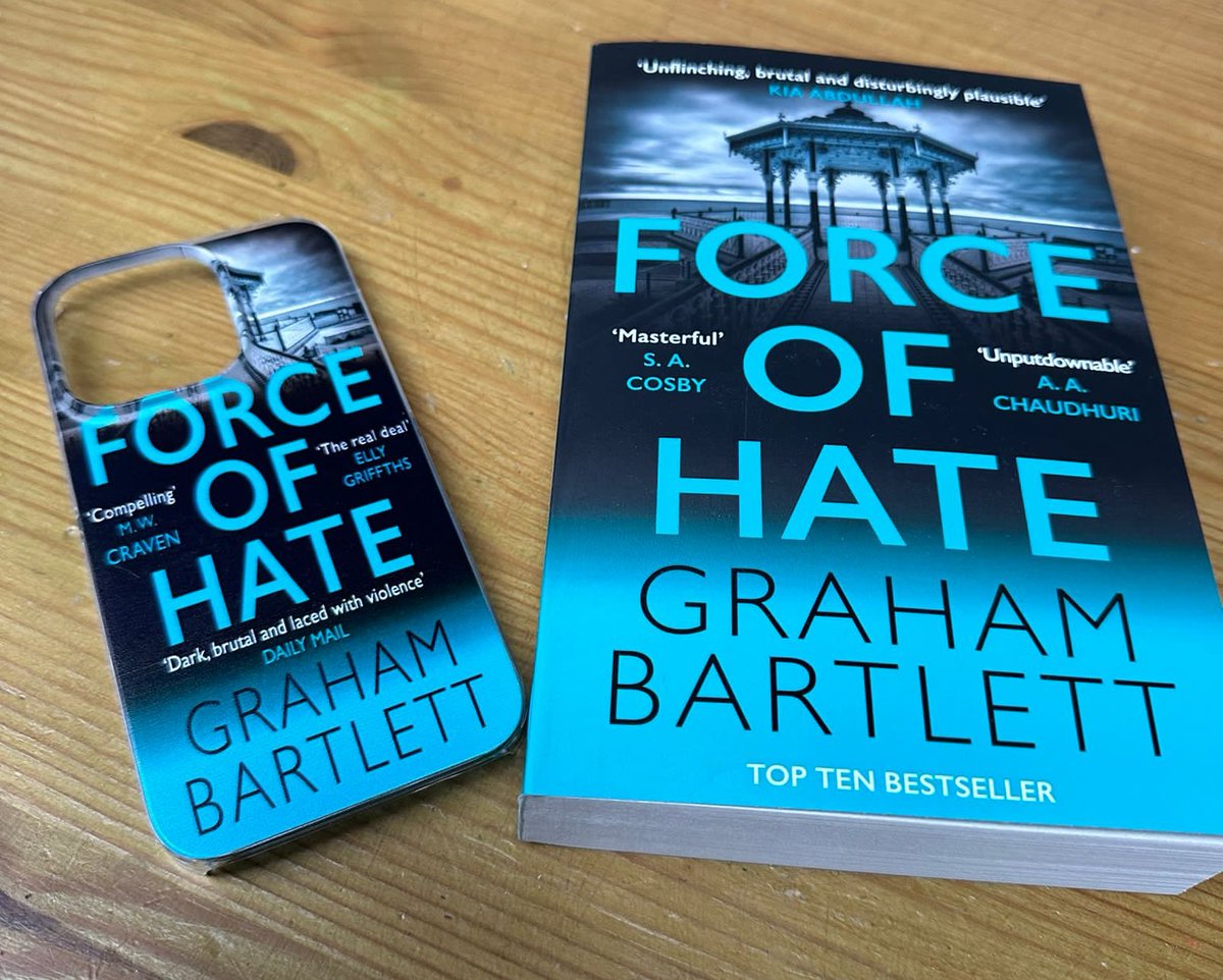 gbpoliceadvisor's tweet image. A last-minute GIVEAWAY, courtesy of my online ordering incompetence. Anyone else relate? 🤣 

I tried to upgrade my phone case with a snazzy back cover while retaining my shameless marketing 😎😁 However, it turns out I ordered it for an iPhone 14 Pro, so it&apos;s of no use to me!…