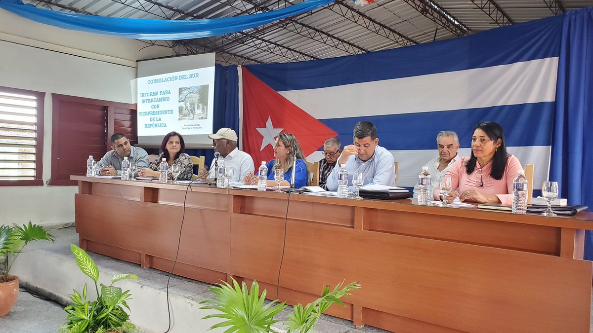 poder_sur's tweet photo. Intercambió con el miembro del Buró Político del Partido y vicepresidente de la República de Cuba, Salvador Valdés Mesa sobre temas vitales para el funcionamiento de las estructuras del estado y el gobierno en el municipio de #ConsolacióndelSur https://t.co/yjgpinJggZ