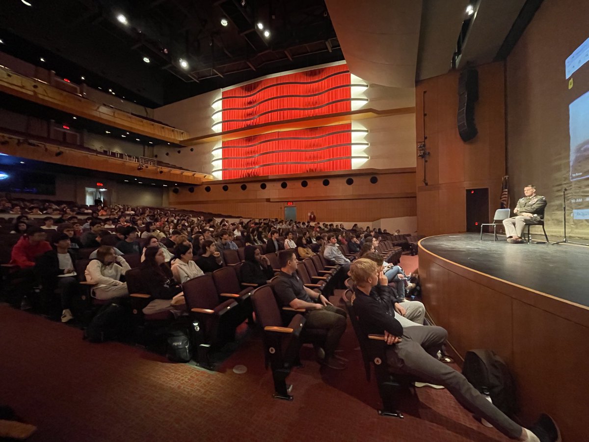 Lucy Arecco tweet media