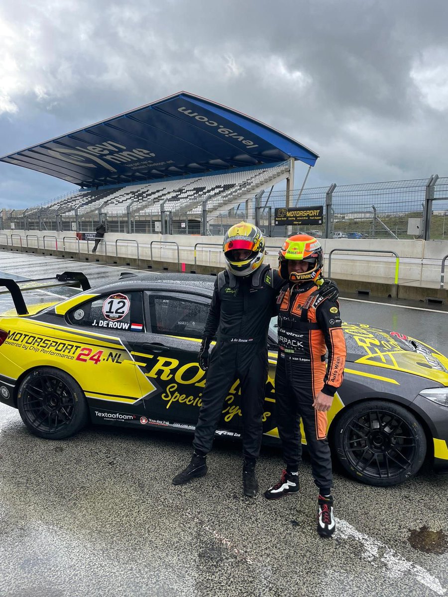 An educational but very wet day at Zandvoort with this beautiful #BMW M2 from Roam Special Cycles. Better schedule a dry day soon.