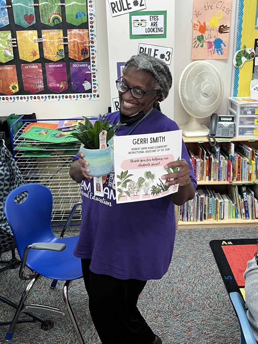Congratulations to our 2023-2024 Teacher of the Year and Instructional Assistant of the Year- Ms. Danielle Divone (TOY) and Ms. Gerri Smith (IAOY)! 🎉🎊👏🏻