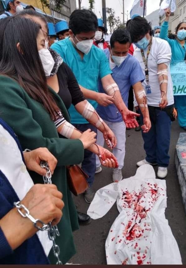 HSCyET's tweet photo. Los Profesionales CAS INDETERMINADOS de Essalud pedimos Respeto al acta firmada.POR UN PERU SIN DISCRIMINACION @CorpFonafe @cesarrevillav @MEF_Peru @AlexContreras_M @chabelitacongre @AlbertoOtarolaP @pcmperu @MinemPeru @MTC_GobPeru @sinassc728 #LiberalidadPrometidaAhora https://t.co/rOjPpVDunf
