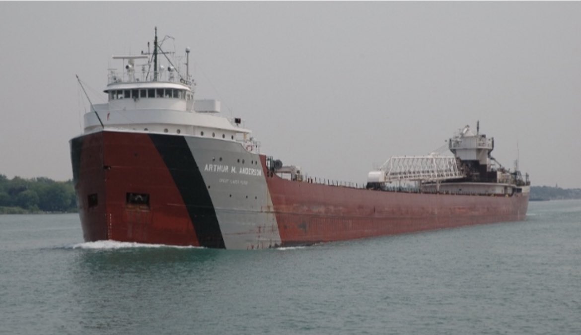 48 yrs ago these Great Lakes freighters were locked in mortal combat with the “Witch of November” on Lake Superior. At 7:10pm, the “Pride of the American side”, the mighty Fitz would lose that battle and sail into immortality with her 29 crew. God rest the Fitz. #GalesofNovember