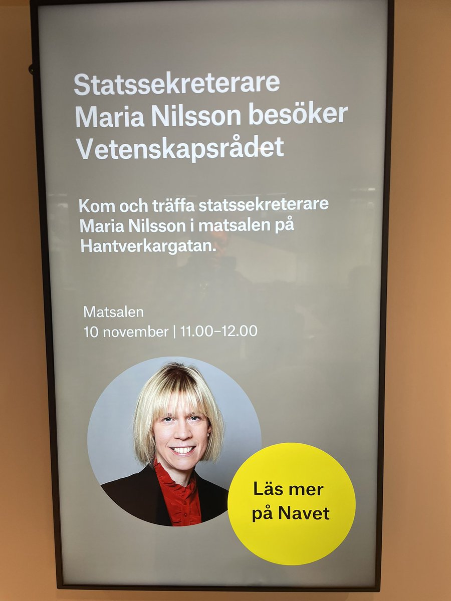MikaelJonssonVR's tweet photo. Så mycket att prata om när statssekreterare Maria Nilsson besöker @Vetenskapsradet Tack för besöket och välkommen åter. Nästa gång blir det fotosession.. @DEdvardsson @Utbdep #forskning #lifescience #excellens https://t.co/vHwdmQaUSt