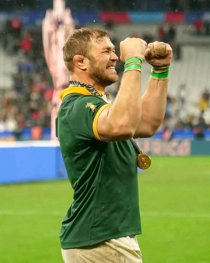 Is  Duane Vermeulen The Greatest Number 8?

👕 76 caps
🏆 2x SA Rugby Player of the Year
🥇 2x Rugby World Cup winner
🦁 British & Irish Lions Series winner

Enjoy your retirement legend.

#SARugby