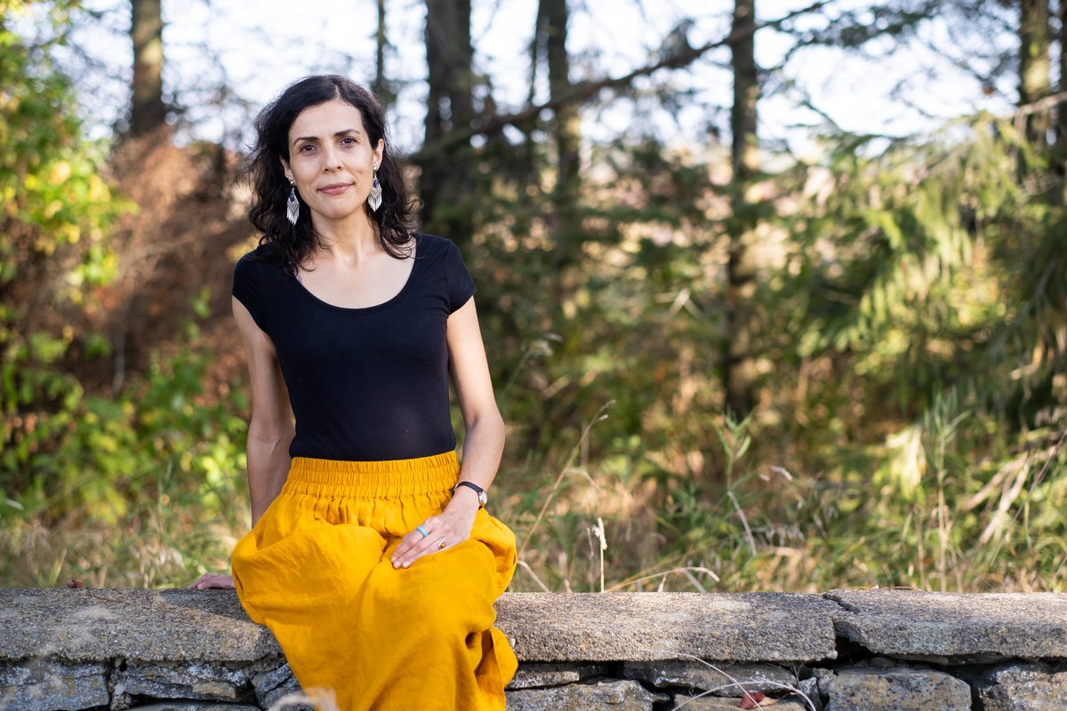 Don't miss our talk with Kingston's poet laureate, Sadiqa de Meijer, in our latest issue, to learn all about her story and how she came into this special role. Find it in our full issue on kingstonlife.ca. [Photo by Rob Whelan] 
#ygk #kingstonontario