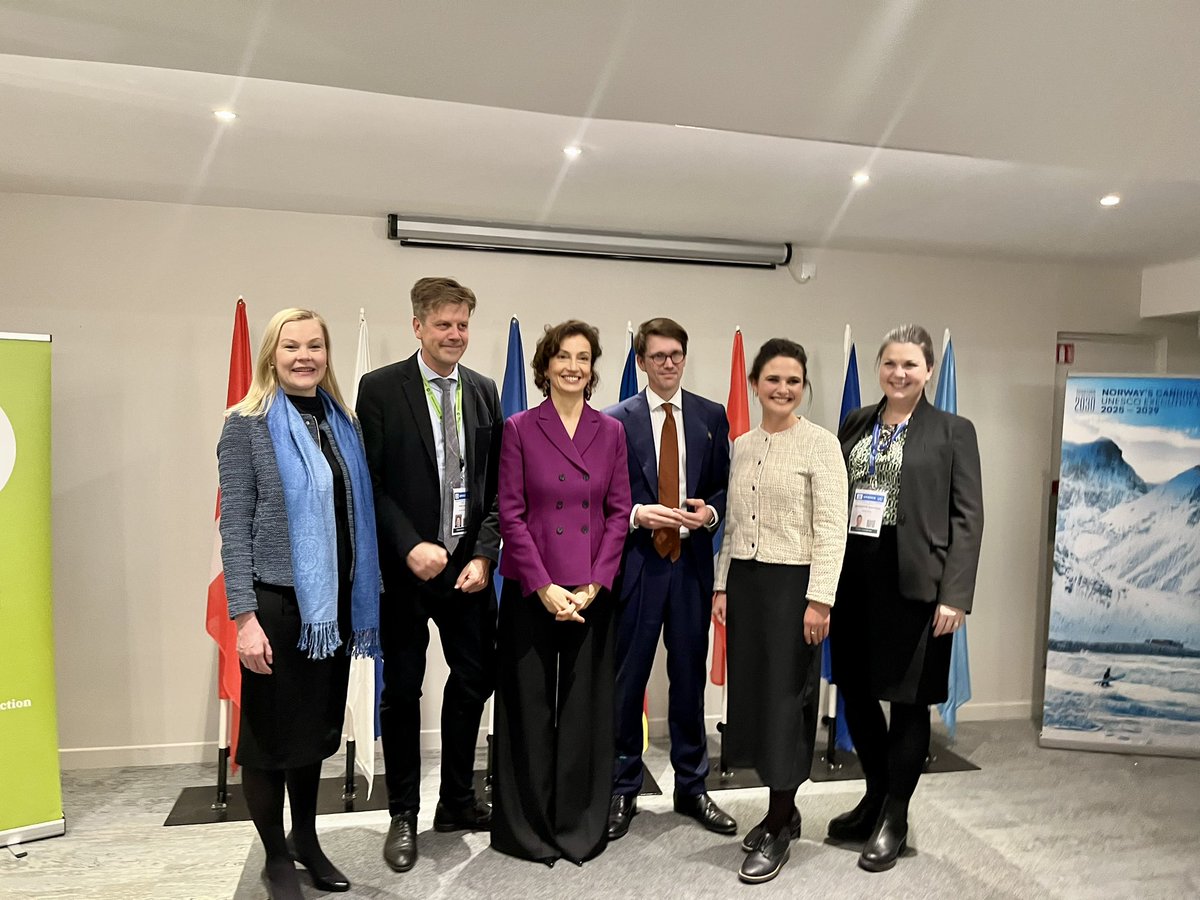 IcelandinParis's tweet photo. Thanks to all attendees of the #Nordic reception at the 42nd General Conference @UNESCO, including Director-General @AAzoulay, and ADG PAX @akobII, who delivered an address. We enjoyed some great music, Nordic cuisine including #Icelandic skyr &amp; wonderful company!

🇸🇪🇩🇰🇫🇮🇫🇴🇮🇸🇳🇴🇦🇽 https://t.co/yKd7wQFJeE