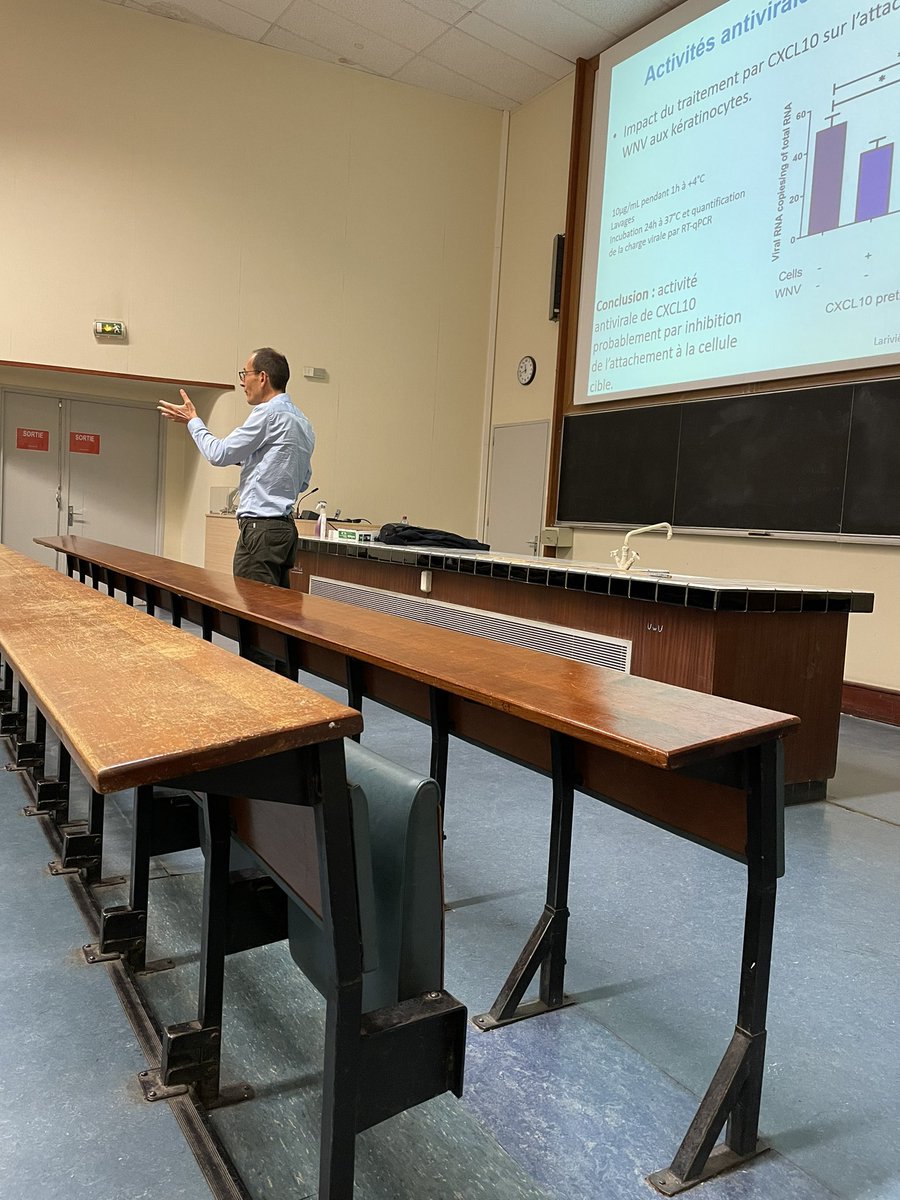 Dj0gil's tweet photo. Superbe intervention de Nicolas Lévêque de Chu-Poitiers et de @SFV_France pour nos étudiants de master virologie. Merci https://t.co/IAQJCipuuK