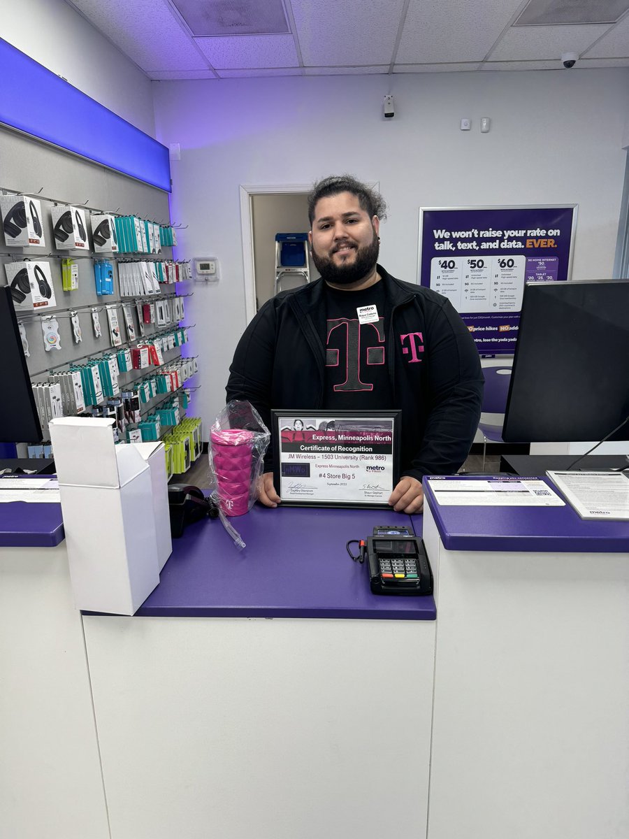 Enrique at Metro by T Mobile in Fargo, ND has been on fire the last 3 months. His store has grabbed a top 5 spot each month! Congratulations to him and the team.