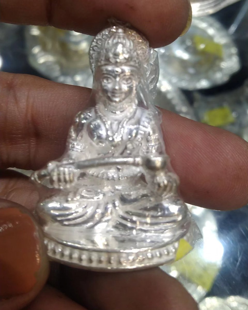 binasengar's tweet photo. Appreciate the artisansary skills of Indian crafts people 🙏🏽 Buy their skilled works this Dhanteras...
In honor of God Of Ayurveda Dhanvantri... Cherish for your health therapeutic essense of each metal
#HappyDhanteras
#FestivalsofIndia
#SilverCrafts
#IndianArts #IndianCrafts https://t.co/gnFsJgf5lu