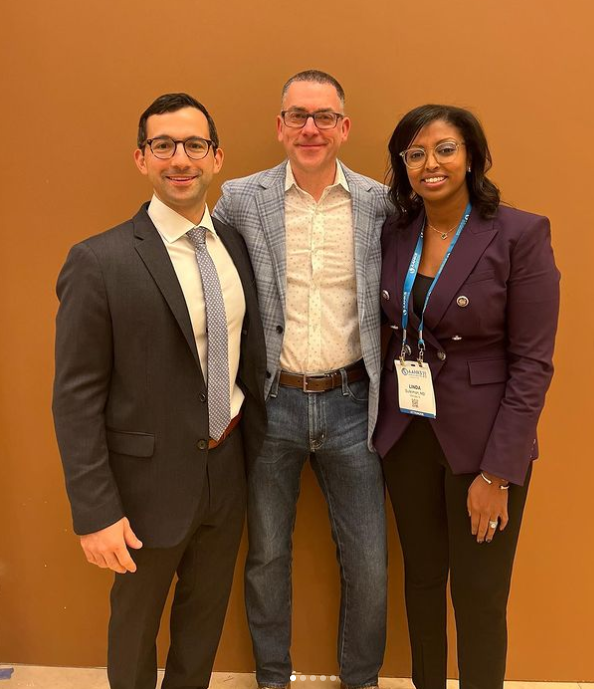 Our joints team had a great showing at #AAHKS this past weekend. Congrats to Linda Suleiman, MD (@LindaSuleimanMD) , on receiving the Diversity Grant Award & to Adam Edelstein, MD, on his podium presentation! 🦴 #northwesternortho #AAHKS
