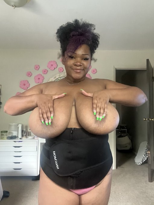 top heavy ? https://t.co/udZy4dy8dl