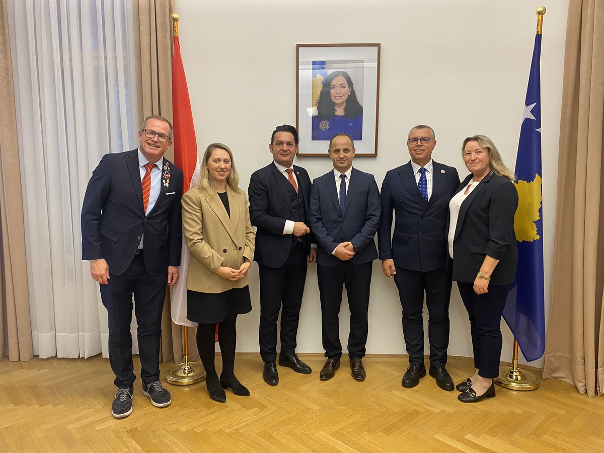 GunterFehlinger's tweet photo. I am honored to participate in #SMKA delegation to Kosovo 🇽🇰 Embassy in Vienna https://t.co/ESsUkmqGYg