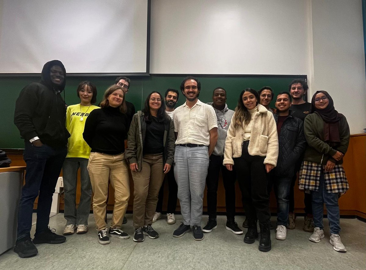 🇪🇦 Castellón de la Plana, Spain

This week we have been working with students from Universidad Jaume I #UJI, exploring the #OSM data model and tools to analyze and extrapolate data 💻
<a href="/Mastergeotech/">Master Geotech</a> 
<a href="/gischatbot/">#gischatbot</a> 
#fieldmapping #UNMaps