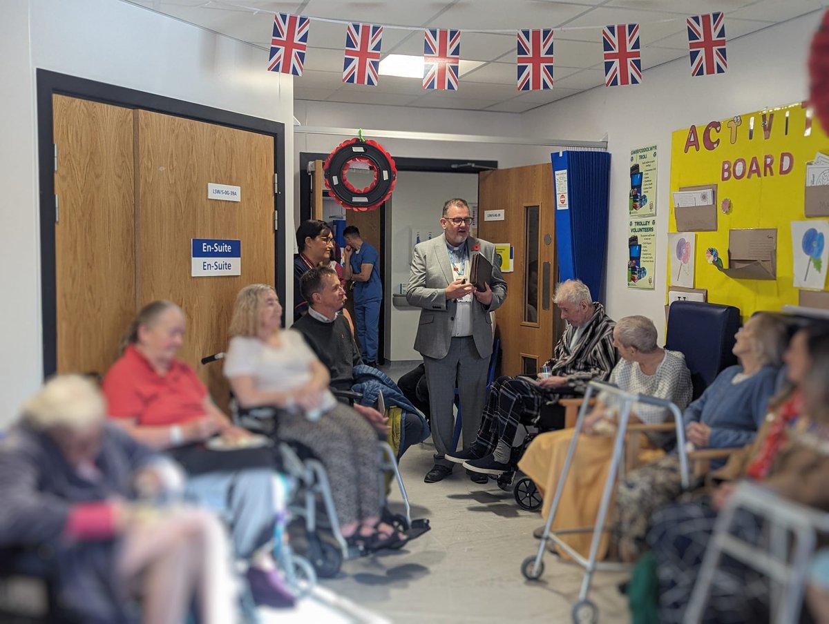 A minute's silence was held in Lakeside Wing at the University Hospital of Wales today at 11am for Remembrance Day. Rev. Jason Tugwell from our Chaplaincy Services Team guided readings and prayer for those who lost their lives due to war. #RemembranceDay2023