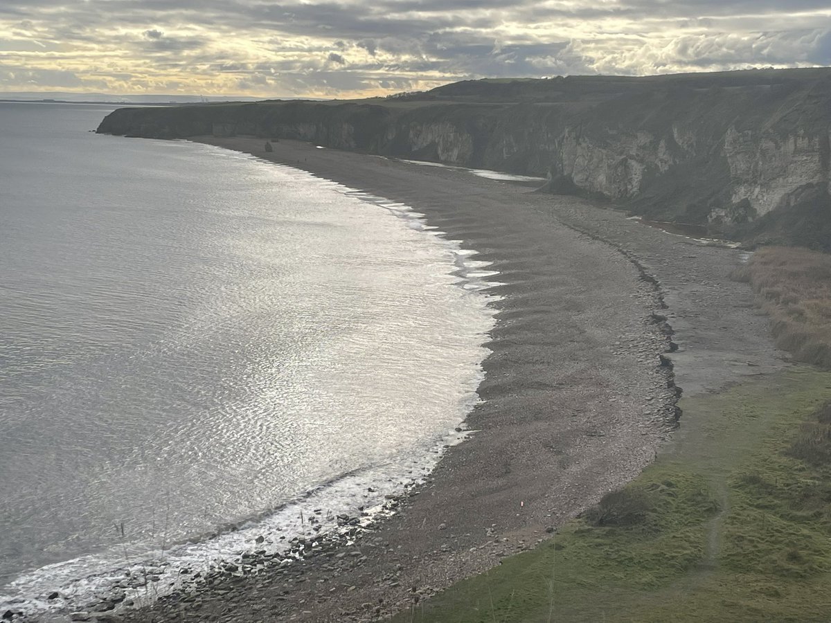 🚨Funded PhD🚨 investigating the dynamics of mixed sediment beaches at @NCLPhysGeog. An opportunity through fieldwork to investigate event-driven (storm), seasonal, and decadal changes in mixed sediment systems. Please get in touch to discuss. Details here research.ncl.ac.uk/media/sites/re…