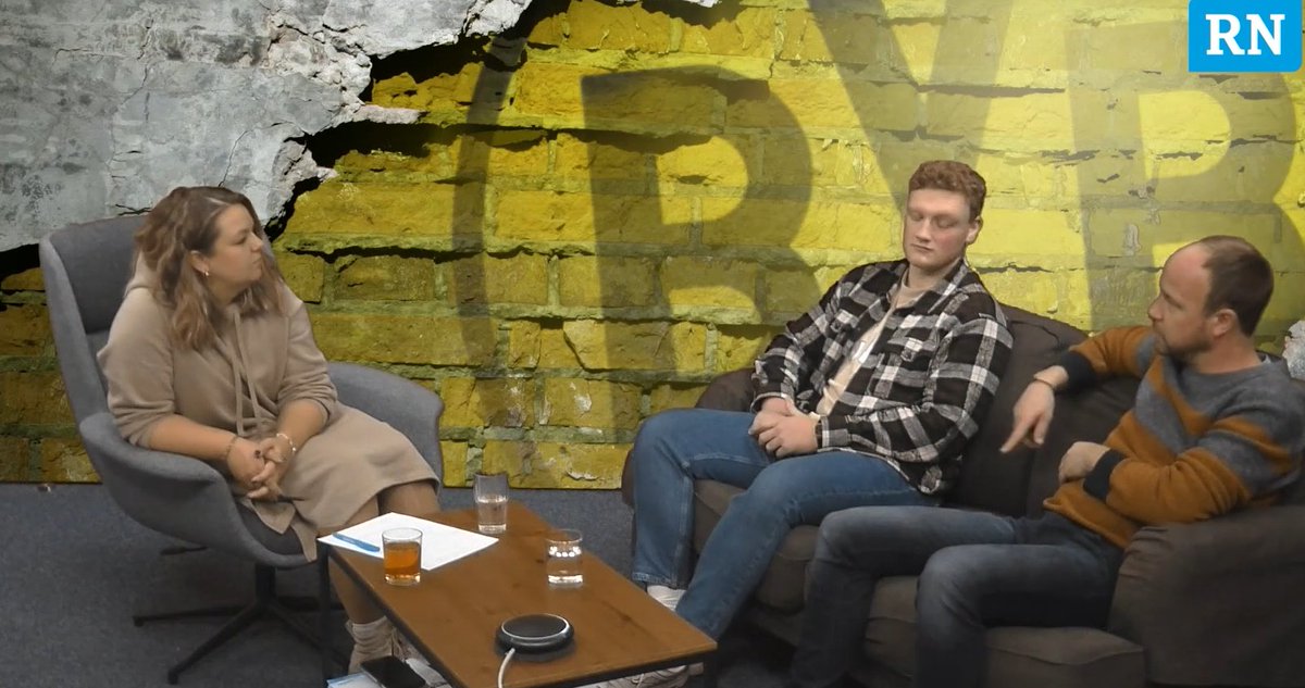 ❓ #Dortmund ist zu Gast in #Stuttgart: In welchen Bereichen muss sich der #BVB verbessern? Was kann Schwarzgelb vom VfB lernen?

📺Alle Infos gibt's im BVB-Wohnzimmer-Talk mit
<a href="/KatjaWehrland/">katjawehrland</a> , <a href="/JuergenKoers/">Jürgen Koers</a> und <a href="/JSchildheuer/">Julian Schildheuer</a>  (RN+): tinyurl.com/49f8tr95