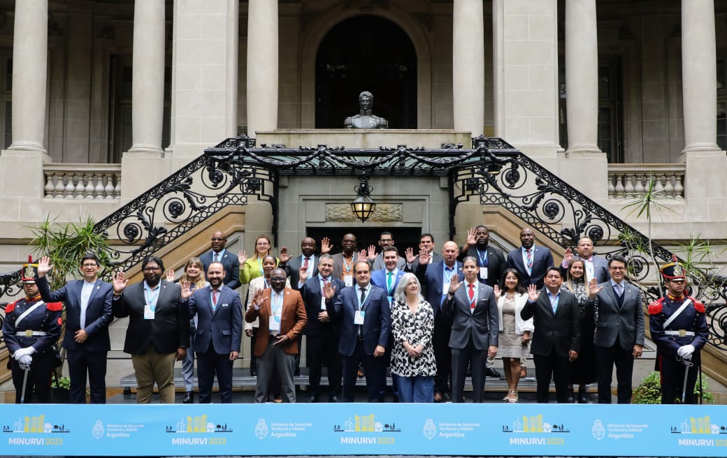 pedropprada's tweet photo. La delegación de #Cuba🇨🇺 desplegó intenso activismo y sostuvo encuentros con representantes de @onuhabitat🇺🇳, de @cepal_onu🇺🇳 y de las delegaciones nacionales, incluyendo al anfitrión, el Ministro de Desarrollo Territorial y Hábitat de #Argentina🇦🇷 Santiago Magiotti https://t.co/I2aKUo7axW