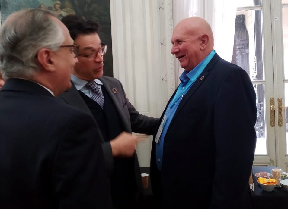 pedropprada's tweet photo. La delegación de #Cuba🇨🇺 desplegó intenso activismo y sostuvo encuentros con representantes de @onuhabitat🇺🇳, de @cepal_onu🇺🇳 y de las delegaciones nacionales, incluyendo al anfitrión, el Ministro de Desarrollo Territorial y Hábitat de #Argentina🇦🇷 Santiago Magiotti https://t.co/I2aKUo7axW