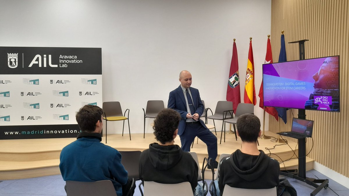 Aravaca_innolab's tweet image. Comenzamos nuestro DGHack4STEM en el marco de la iniciativa @DigiEduHack de la @ComisionEuropea
Menudo equipazo tenemos del @IesGerardoDiego 🤖🚀
#DigiEduHack #EUDigitalEducation