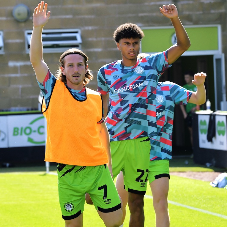 FGRFC_Official's tweet photo. Hands up if you want a @candriam warm-up shirt!🙋

RT this post and follow @candriam for your chance to win one!🤞

The winner last time out was @luca_hannan!🏆 

#WeAreFGR💚 https://t.co/ccw9QP5MrN