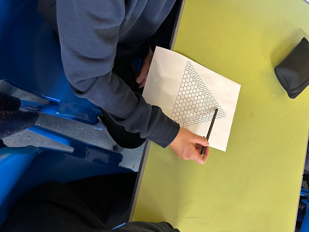 MissHarris tweet media