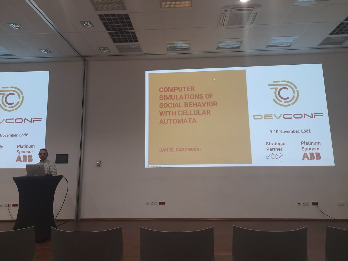 programmer-girl tweet media