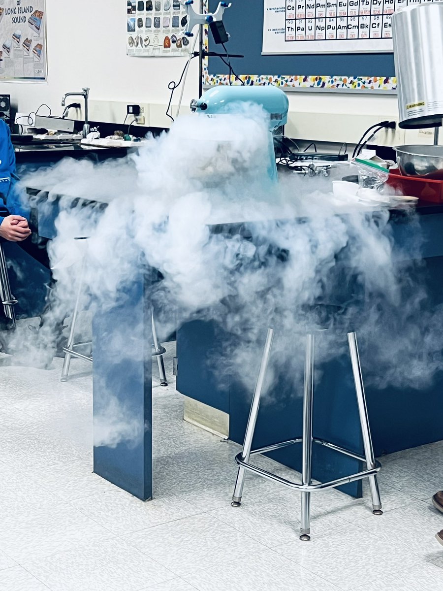 DrKornA's tweet photo. Comparing rock formation to nitrogen ice cream in GeoScience 🧊🍨#wiltonwayct https://t.co/5FCBSydCSU