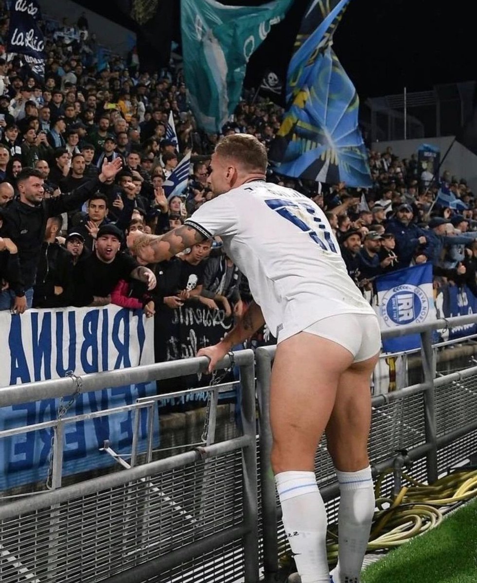 Would you celebrate a goal with him ?