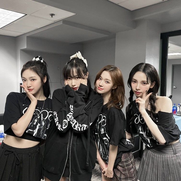corhues's tweet photo. "what's ur big four?" 

group edition https://t.co/P2pDvyn7f9