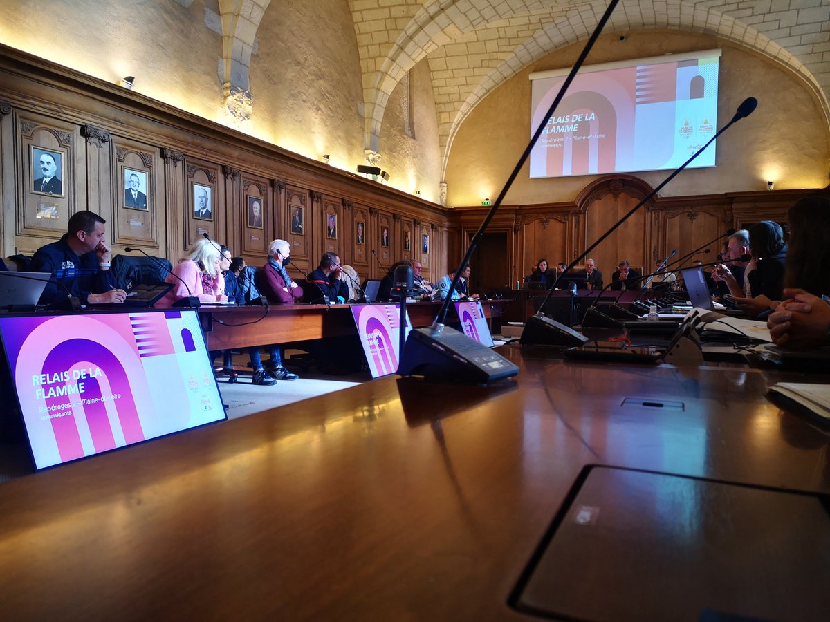 Chaudruc (@mcchaudruc) on Twitter photo Aujourd'hui je suis au Conseil départemental de <a href="/Maine_et_Loire/">Département Maine-et-Loire</a> avec <a href="/Paris2024/">Paris 2024</a>
pour préparer l'arrivée de la #flammeolympique au #chateaudemontsoreau le 28 mai 2024. 🔥
#Paris2024 #valdeloire #chateaudelaloire #artcontemporain Aujourd'hui je suis au Conseil départemental de <a href="/Maine_et_Loire/">Département Maine-et-Loire</a> avec <a href="/Paris2024/">Paris 2024</a>
pour préparer l'arrivée de la #flammeolympique au #chateaudemontsoreau le 28 mai 2024. 🔥
#Paris2024 #valdeloire #chateaudelaloire #artcontemporain