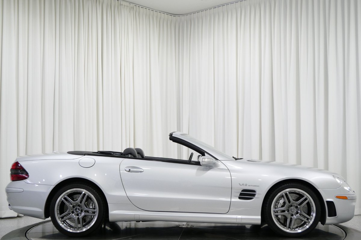 MarshallGoldmBH's tweet photo. Unleash the power of German engineering with the snarling Biturbo V12 muscle of the 2006 Mercedes-Benz SL65 AMG! Capable of an 11.90 quarter-mile time and a governor-limiting 156 mph, it's the epitome of power and style. #MercedesAMG #GermanMuscle #PowerAndStyle https://t.co/x4yrHaojEK