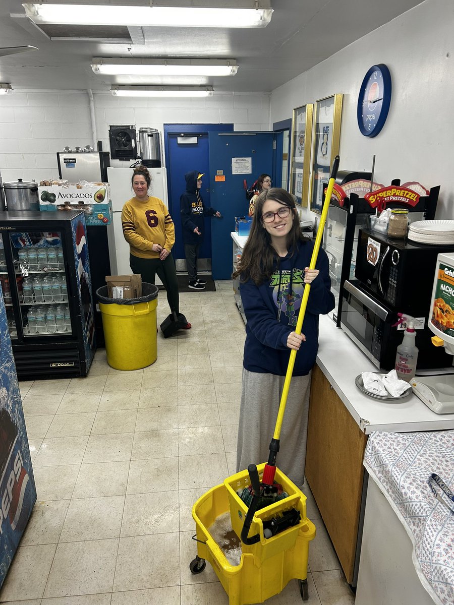 Getting ready for the last home game of the season. We worked hard this Fall making sure <a href="/Howell_FB/">Howell Football</a> Concessions were clean and well stocked.  
Good Luck tonight…Let’s Go Vikings
 💪🏼🏈💪🏼
#unmatcHed
<a href="/12tHManBoosters/">12th Man</a> <a href="/FHVikings/">Howell Vikings</a>