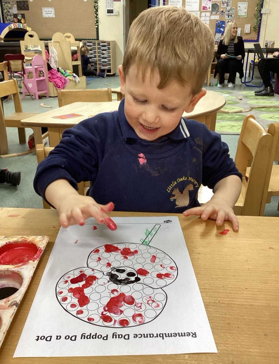 This week at @NurseryOaks we have learning all about Remembrance Day.We created beautiful poppy finger print pictures to develop our fine motor skills.The children remembered what the flower was called and was able to spot all of the colours on it. Good job everyone! 😊