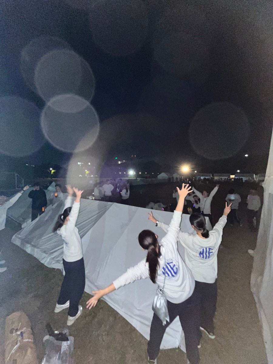 MieuTTC's tweet photo. 報告遅れましたが、先週の土日は三重大学祭でやきとりを販売致しました🐥⸒⸒

無事完売いたしました！
来ていただいた方々、ありがとうございます🙇🏻‍♀️

学年関��なくお話しながら運営できて、楽しかったです！

今年の学祭の為に、新しくパーカーを作ったので今後はそれも着ていきたいですね💖 https://t.co/8KZhvW4iKP