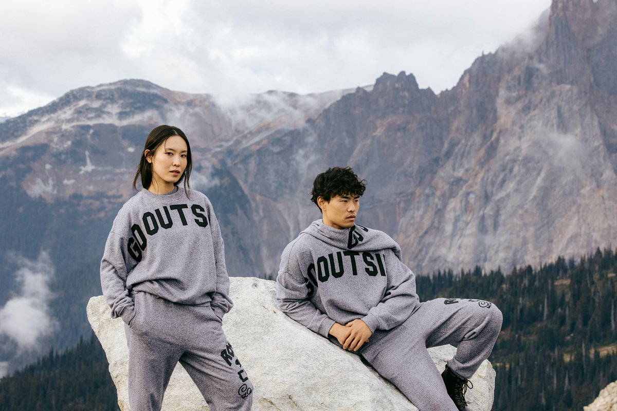 Rooted in an ‘East-meets-West' story, Roots x CLOT has collaboratively crafted a collection where streetwear merges with the essence of nature. Shop the collection now at select Roots stores and online at roots.com.

Learn more: newswire.ca/news-releases/…

#ROOTSxCLOT